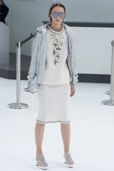 Look 72